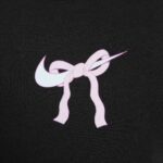 Bow Tee - Youth - 图片 5